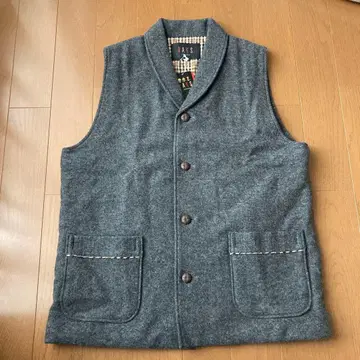 미사용 새상품 DAKS 그레이 울 베스트 울 100% 일본제