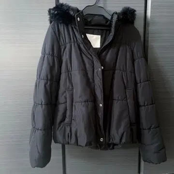 세실 맥비 다운 자켓 퍼 블랙