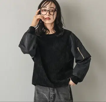 SUGAR BISKET 풀오버 긴팔 상의 이소재 도킹 블랙