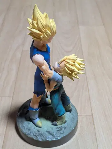 [ 개봉품 ] 드라마틱 쇼케이스 베지터 트렁크