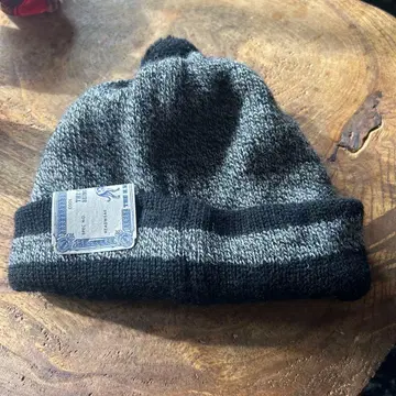 H W.DOG 니트 모자