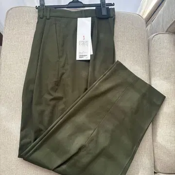 6 로쿠 와이드 턱 팬츠