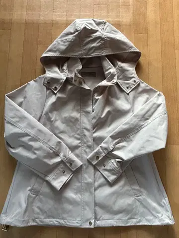 나노 유니버스 마운틴 후드티