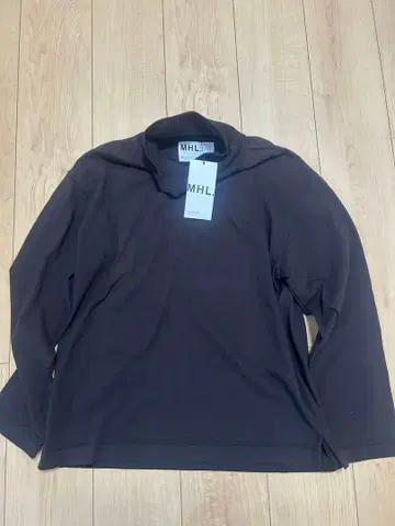 MHL. 마가렛호웰 티셔츠 하이넥 터틀