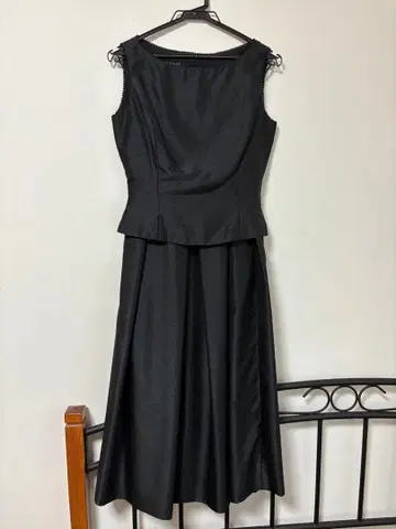 블랙 슬리브리스 페플럼 드레스 9 M
