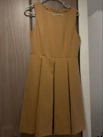 FRAY I.D 슬리브리스 원피스