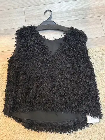 [새상품] CADUNE 복슬복슬 상의