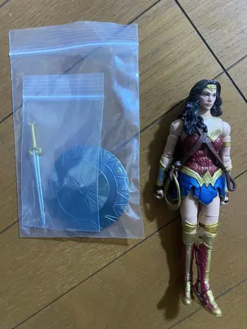 원더우먼 피규어 정크