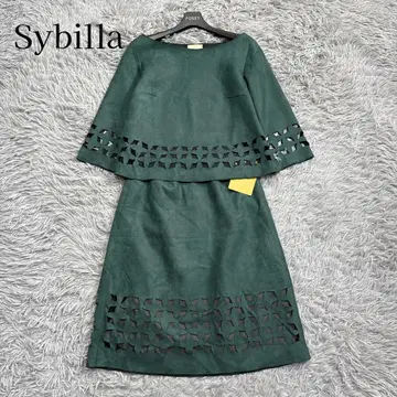 미사용 '22년 시빌라 정가 6만 스웨이드 셋업 블라우스 스커트 그린