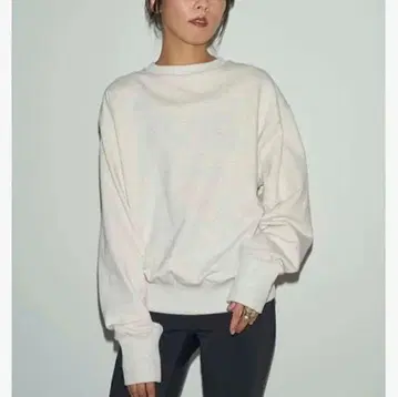 emmi 에미 오가닉 로고 롱 맨투맨 13WCT244073