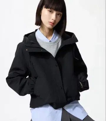 유니클로 코튼 블렌드 숏 후드티 M 블랙