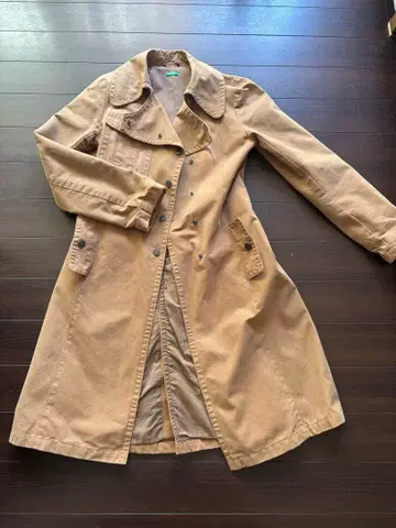 베네통 베이지 트렌치코트 허리 벨트 포함