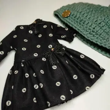 SALE, 블랙, 도트 무늬 드레스와 그린 컬러 니트