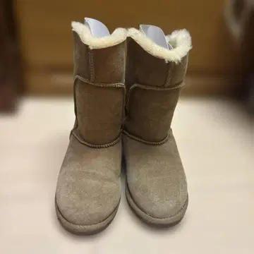 emu 베이지 버튼 어그 부츠