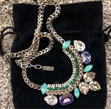 투모로우랜드/파티 목걸이