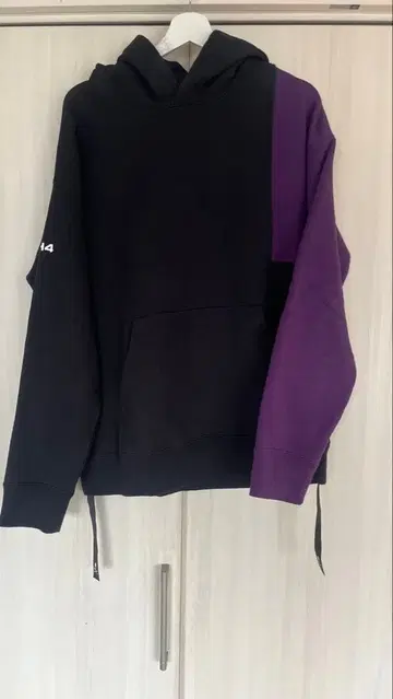 Mastermind x C2H4 x Alpha 콜라보 후드티