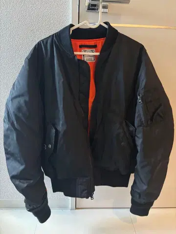 Wasted Youth MA-1 자켓 블랙/오렌지