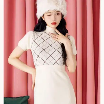 Darich 다리치 체크 퍼 니트 미니 원피스