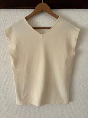 IENA 상의 아이보리 니트 t셔츠 프렌치 슬리브