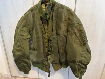 MA-1 플라이트 자켓 올리브 그린