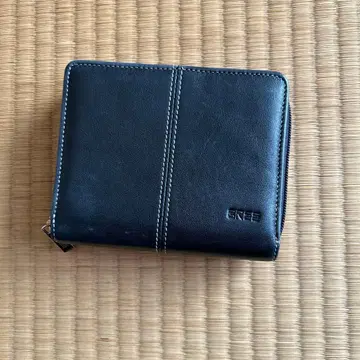 Bree 가죽 접이식 지갑