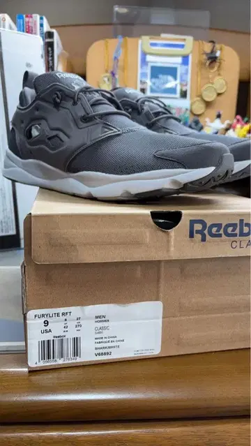 Reebok 퓨리 RFT 블랙 9 (USA)