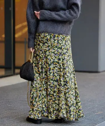 IENA 플라워 프린트 에스카르고 스커트