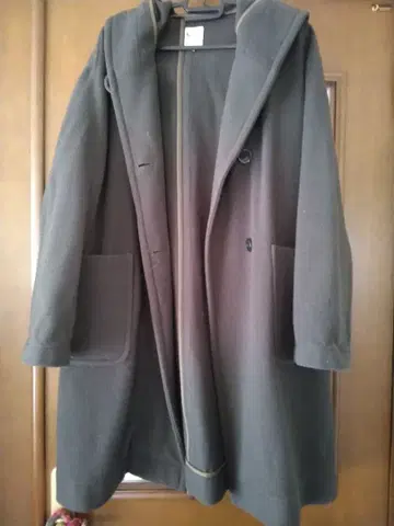 니콜슨앤니콜슨 후드 부착 다크 카키색 울 코트