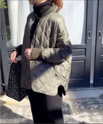 Spick and Span Pe 퀼팅 BZ 카키 사이즈 36