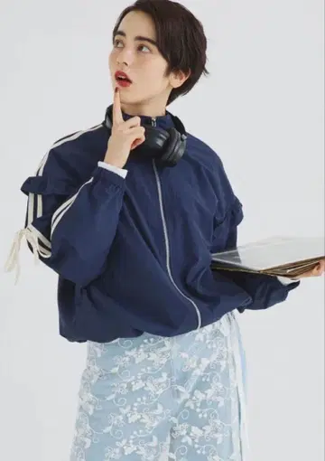 SM2 프릴 트랙 자켓 네이비