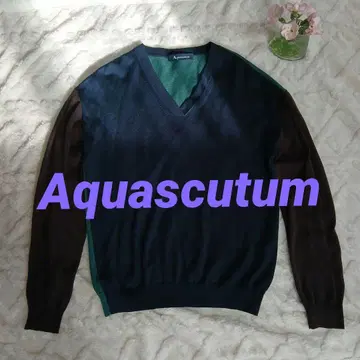 아쿠아 스큐텀 컬러풀 V넥 니트 스웨터 새상품급