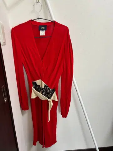 cavalli CLASS 빨간색 V넥 드레스 사이즈 40