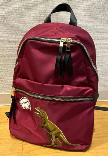 [ 새상품급 ] 공룡 자수 백팩 다이너소어 보르도 크림슨 빨간색