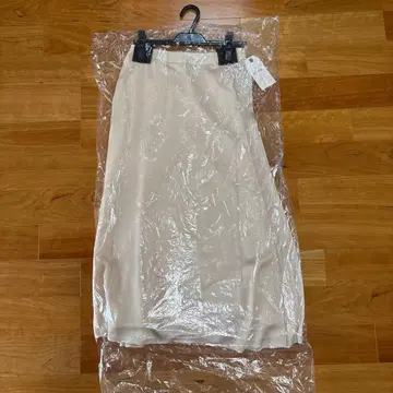 [ 새상품 ] 플레어 스커트 롱 스커트 쉽스 베이지 베이지 핑크 M