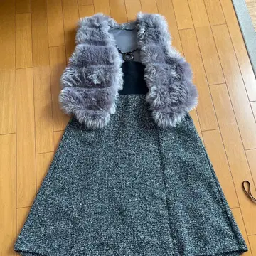 그레이 퍼 포함 스커트 셋업 3종 세트