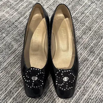 t.inaba 리본 포함 블랙 펌프스 23.5cm 일본제