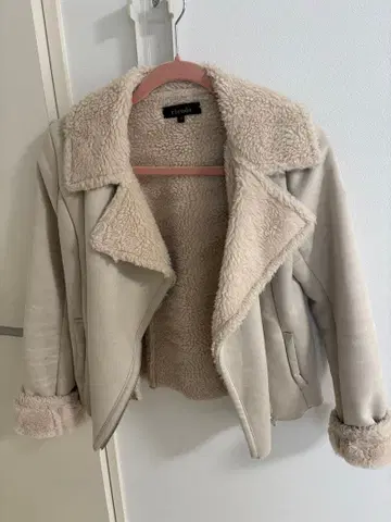 rienda 무스탕 라이더 코트 M 라이트 베이지 새상품급