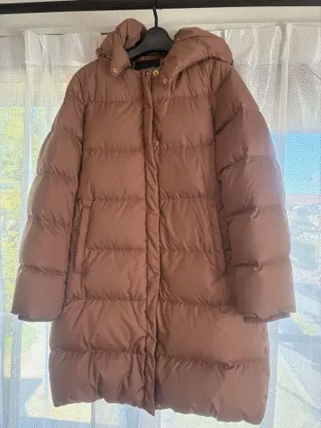 미사용 새상품 Green Label Relaxing 후드 부착 다운 자켓