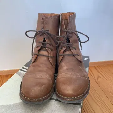 브라운 가죽 레이스업 숏부츠