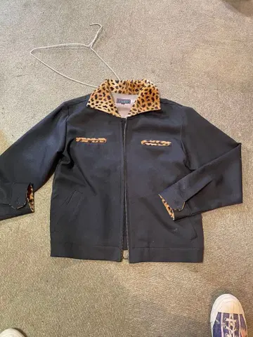 굿 로킹 레오파드 무늬 드리즐러