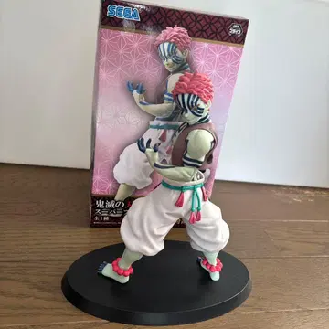 귀멸의 칼날 아카자 피규어