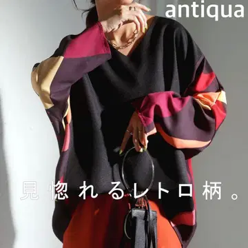 안티카 antiqua 패턴 절개 돌먼 상의 레트로 패턴