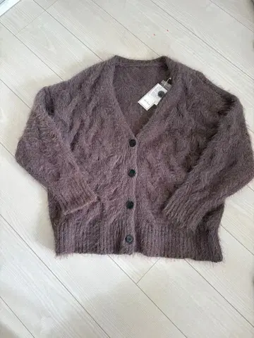 미사용 새상품 팁탑 가디건