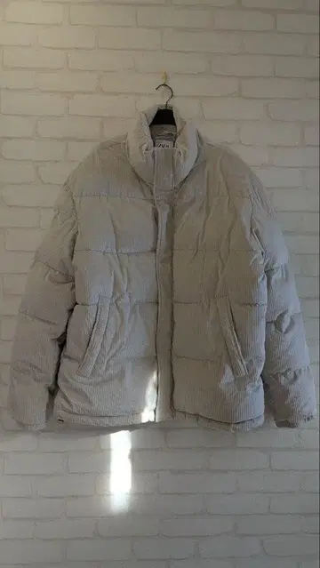 ZARA 코듀로이 화이트 베이지 다운 자켓