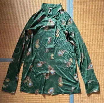 MONTGOMERY WORD 70s 패턴 그린 긴팔 셔츠