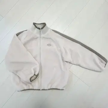 아이보리 플리스 자켓