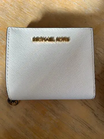 MICHAEL KORS 화이트 접이식 지갑