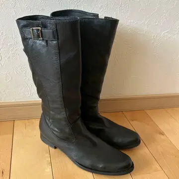 블랙 가죽 롱 부츠 버클 포함