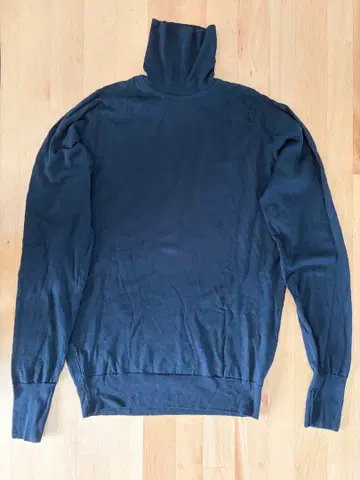 JOHN SMEDLEY 블랙 터틀넥 니트 S