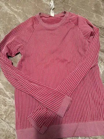 룰루레몬 긴팔 스트라이프 상의 사이즈 6